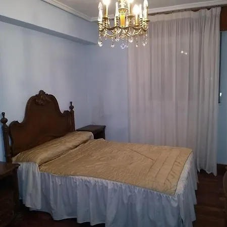 La Casa De Un Amigo El Cid * Burgo